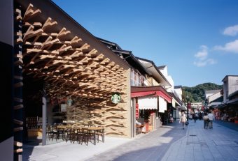 Starbucks-Coffee-at-Dazaifutenmangu-Omotesando-7